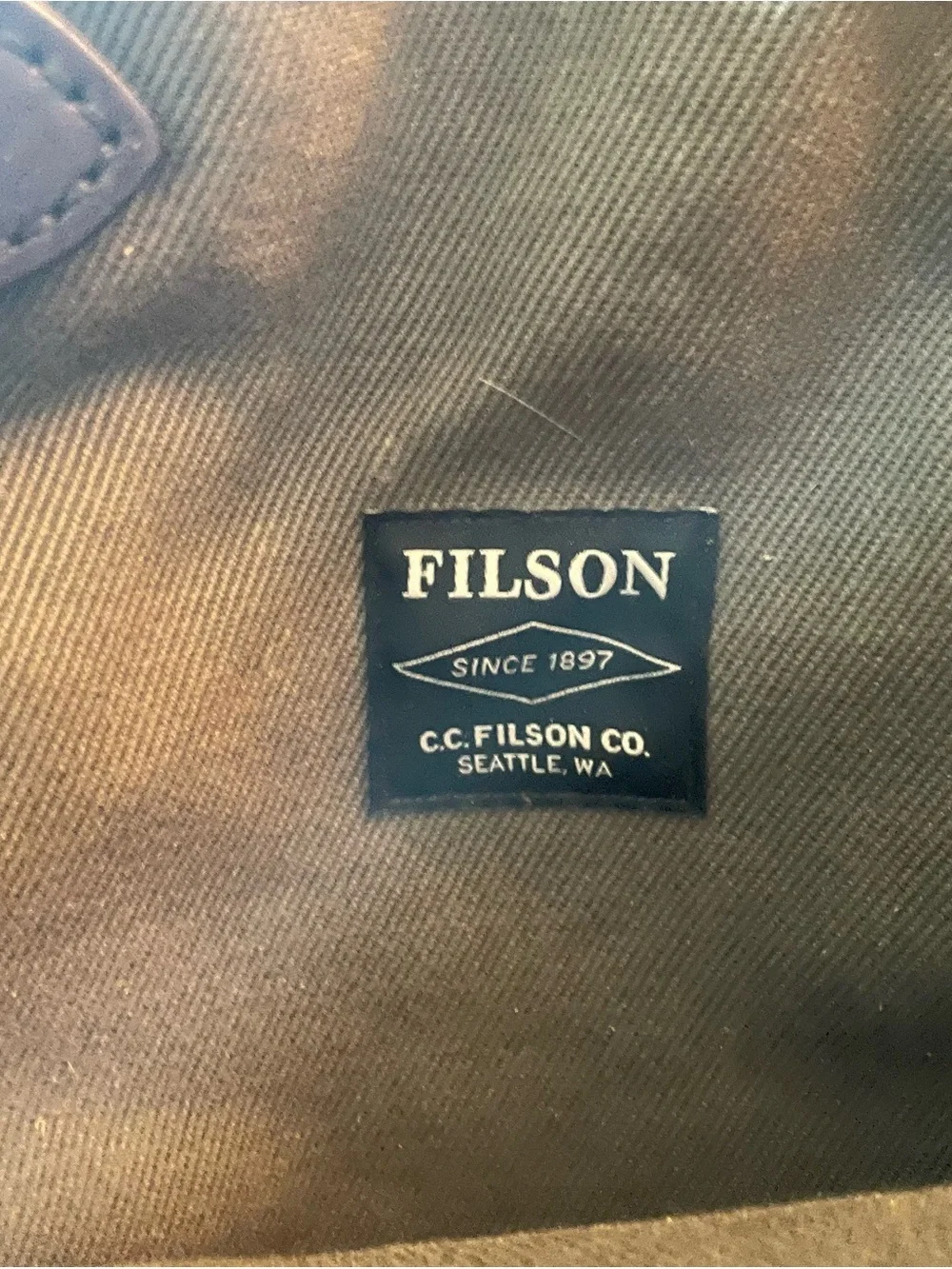 Filson Rugged Twill Zippered Tote